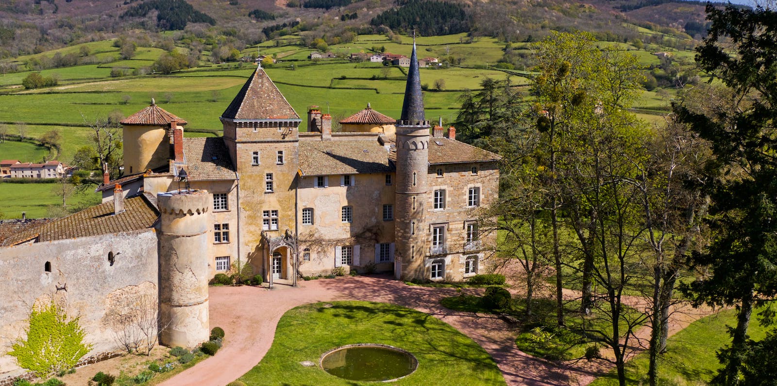 The western facade of the castle of Saint-Point